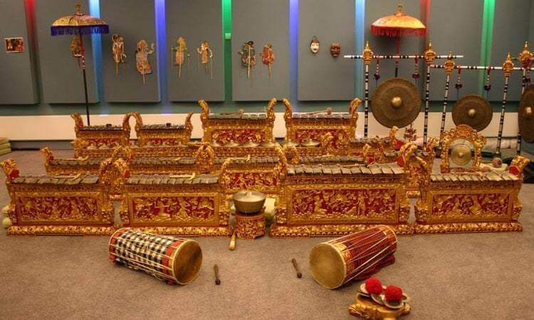 alat musik tradisional bali